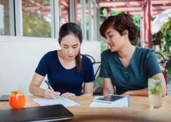 pexels-sam-lion-5 tips voor studenten die deelnemen aan Tournée Minérale