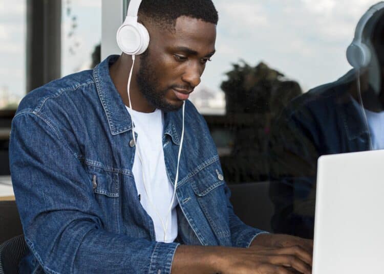 Bon plan étudiant : comment obtenir une réduction étudiante chez Lenovo quand on est étudiant ?