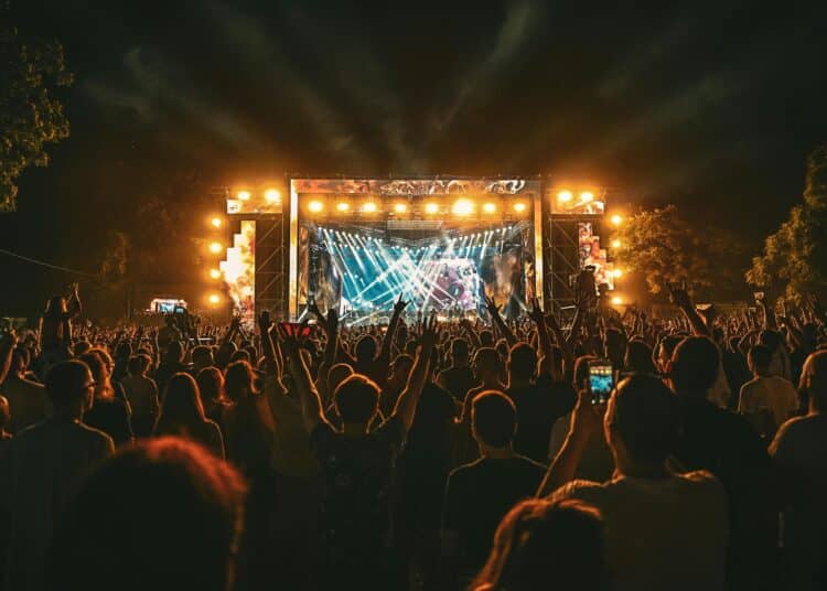 4 artistes à ne pas manquer au festival Esperanzah! 2025