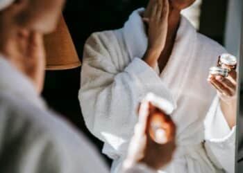 C’est quoi la tendance « Clean Girl » qui envahit les réseaux ?