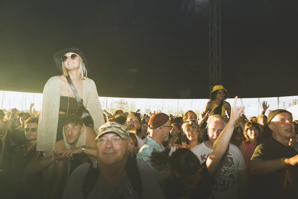 D5_LG_Astereotipie_@Alex.Studioart-Comment se rendre au festival de Dour Edition 2025