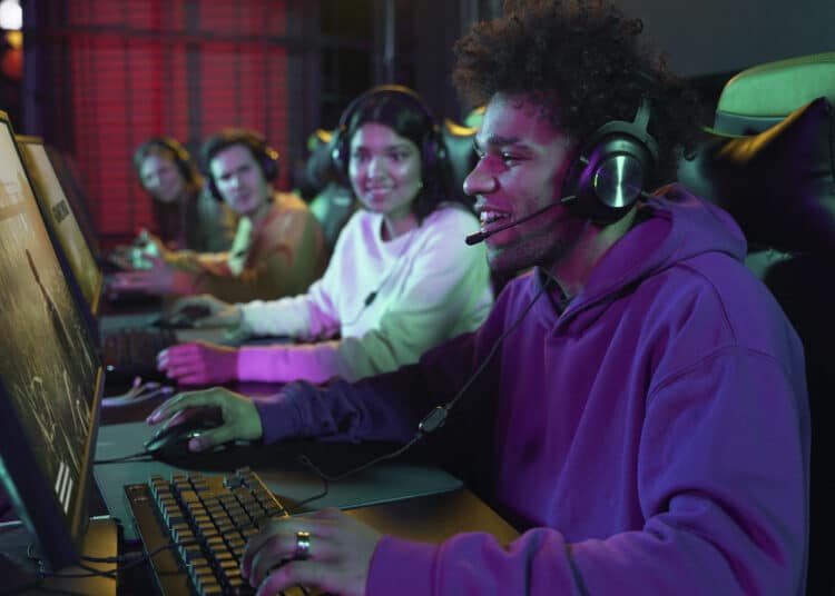 Bon plan étudiant : Comment profiter de ta réduction étudiante chez Roccat ?