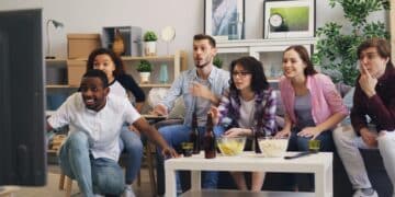 6 activiteiten voor kotstudenten voor een sportwedstrijd op tv