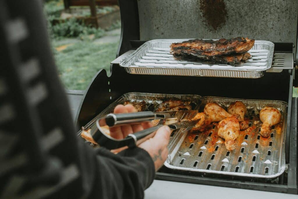 pexels-helen - 4 memes si tu aimes faire des barbecues