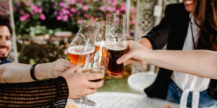 Comment profiter de la soirée avec un petit budget ?