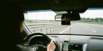 pexels-myatezhny - 5 memes si t'as la flemme de passer le permis