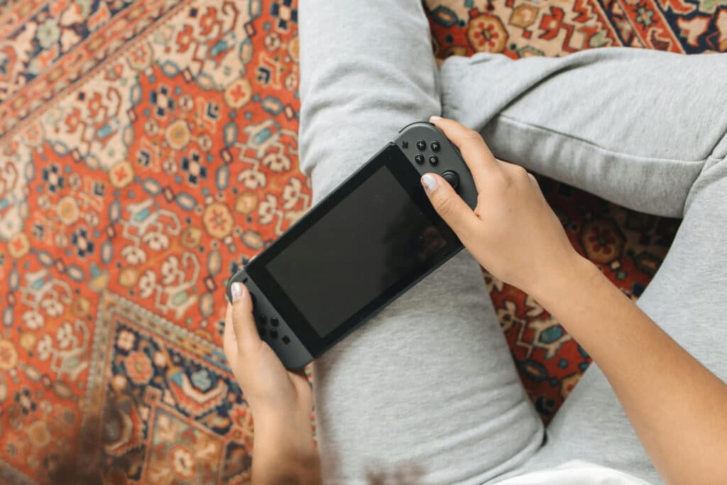 pexels-polina-tankilevitch - 5 bonnes raisons de craquer pour la Switch 2