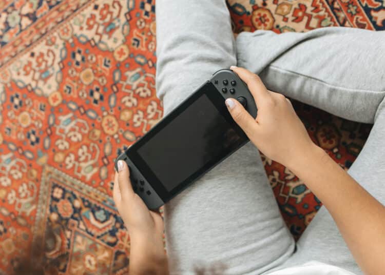 pexels-polina-tankilevitch - 5 bonnes raisons de craquer pour la Switch 2