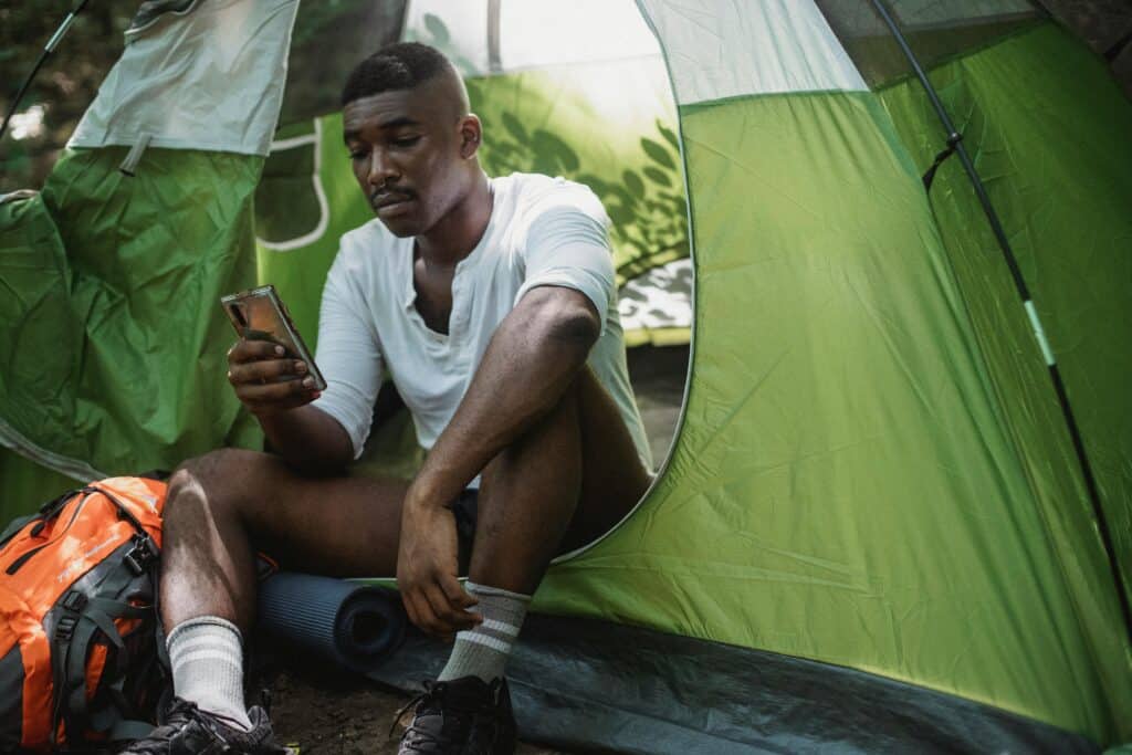 6 onmisbare items voor studenten op een festivalcamping