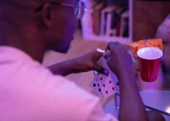 4 alcoholspelletjes voor een avond met je vrienden