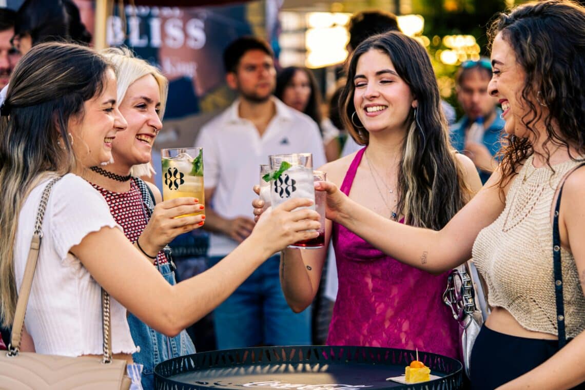 4 tips om als student geld te besparen op een festival