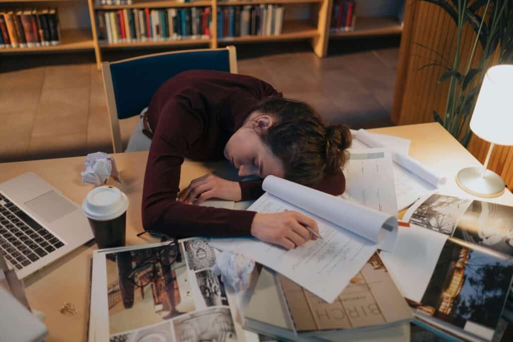 pexels-ron-lach - Flemme d'étudier ta seconde session Ces memes sont pour toi
