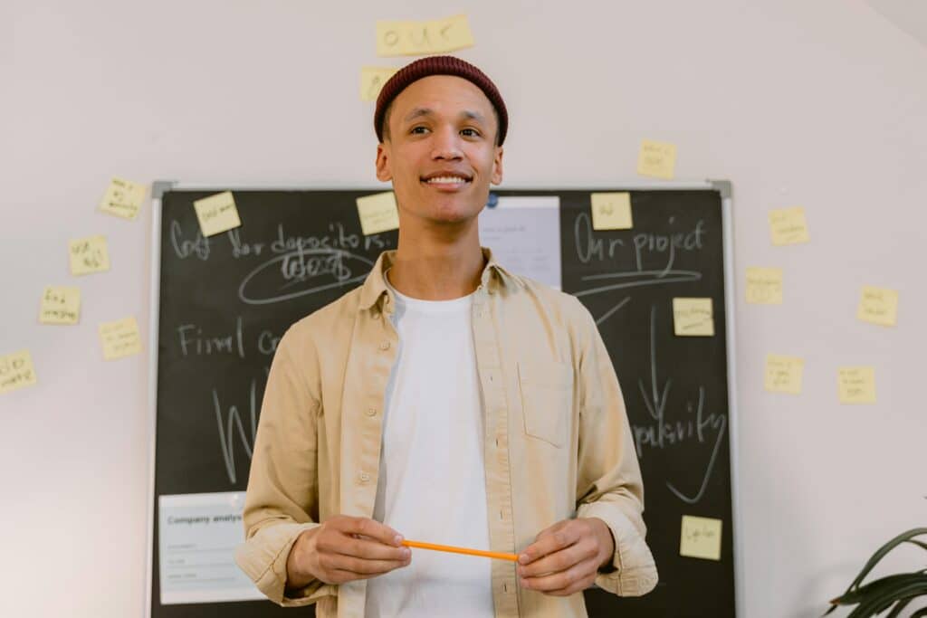 pexels-tima-miroshnichenko-étudiant qui se prépare à passer un examen oral-Comment utiliser l'IA pour s'entrainer à un oral ?