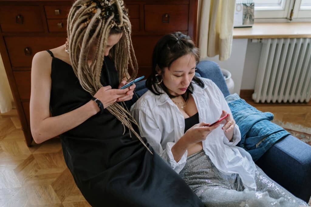 Les 7 signes que ton téléphone a plus de pouvoir que toi