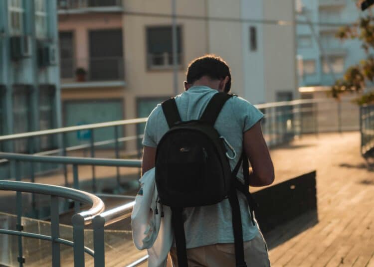 pexels-cacito - Si t'as la flemme d'aller en cours, ces 5 memes sont pour toi