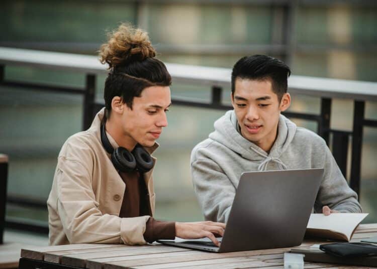 Mutuelle, transports, carte étudiante… tout ce qu'il faut savoir pour la rentrée