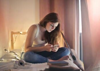 Wat te doen als je je alleen voelt in je kot