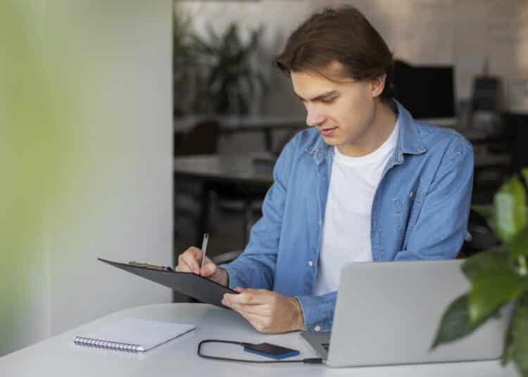 Guide pour gérer ton budget étudiant – Les avantages étudiants