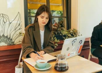 pexels-shkrabaanthony - 5 memes qui vont parler à tous ceux qui s’y mettent à la dernière minute