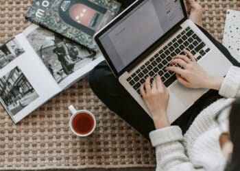 Een stage vinden zonder connecties: zo pak je het aan als student